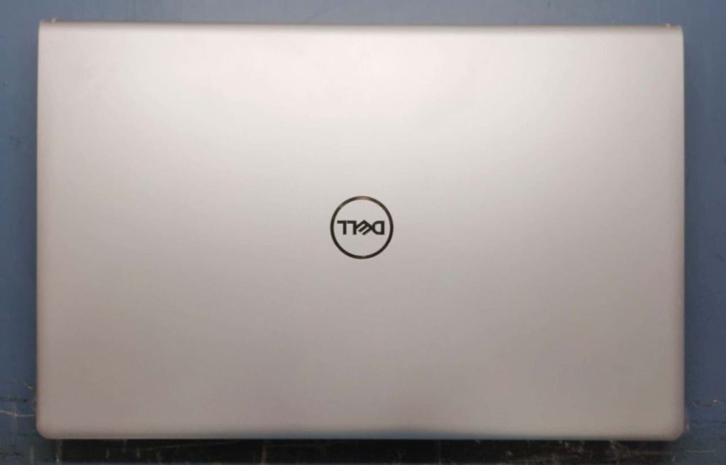 Dell Inspiron 3511, 3520, 3510 & 3515 Hinge Problem – Causes, Warning Signs & Solutions